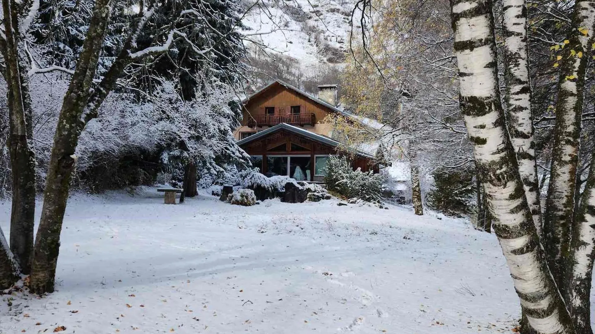 Appartement Sud 4 Pers 3* Avec Wifi Et Parking A Valloire - Fr-1-263-549 0*,  France